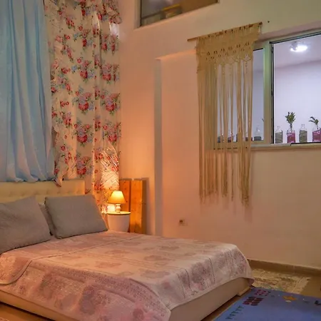 Beachfront Adriatic Sunset Apartman